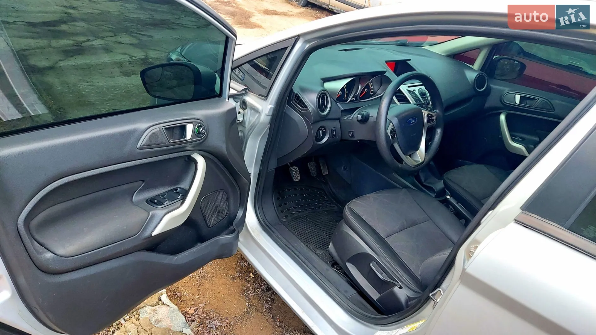 2013 Ford Fiesta - мініатюра 18