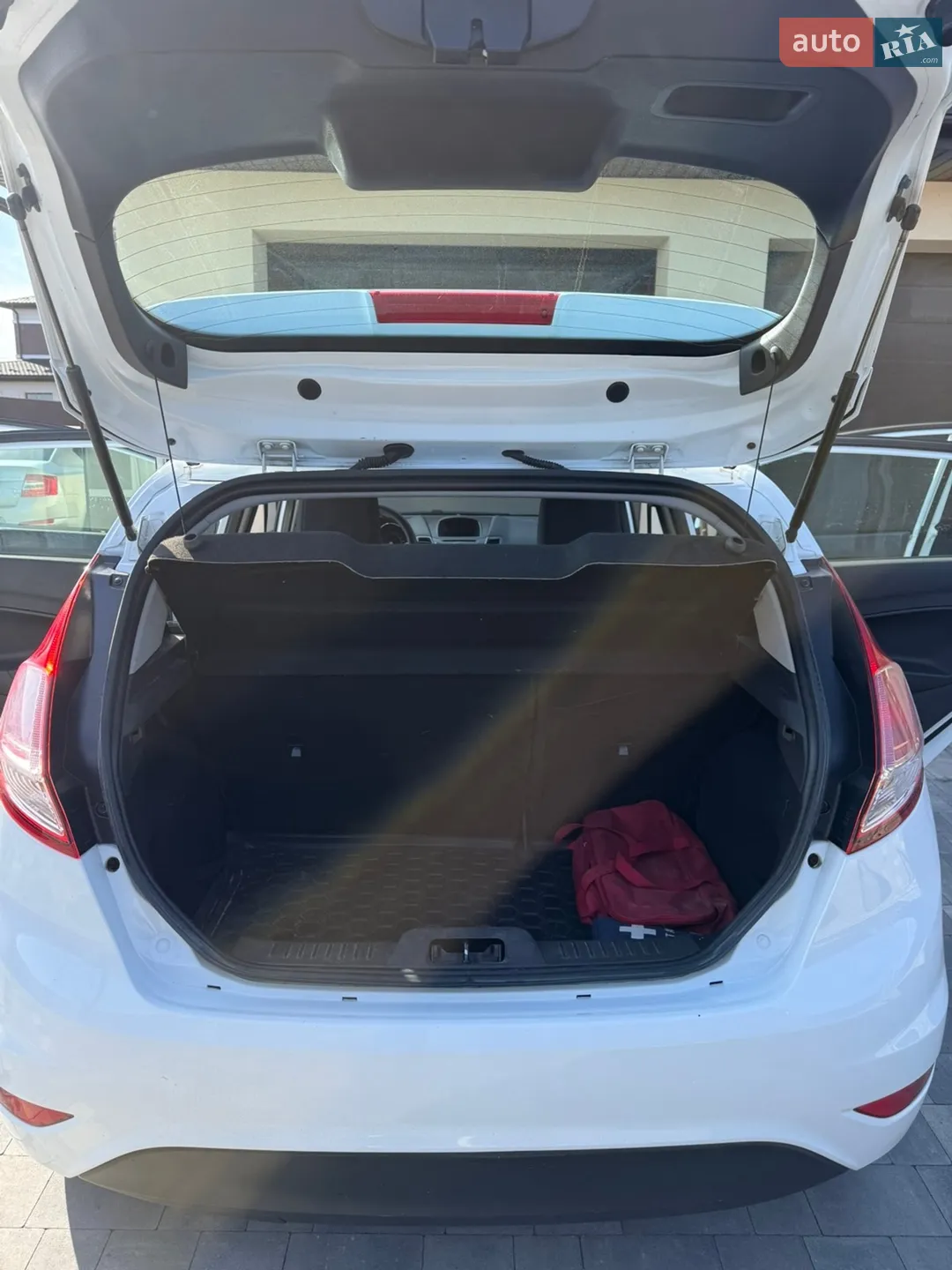 2015 Ford Fiesta - мініатюра 8