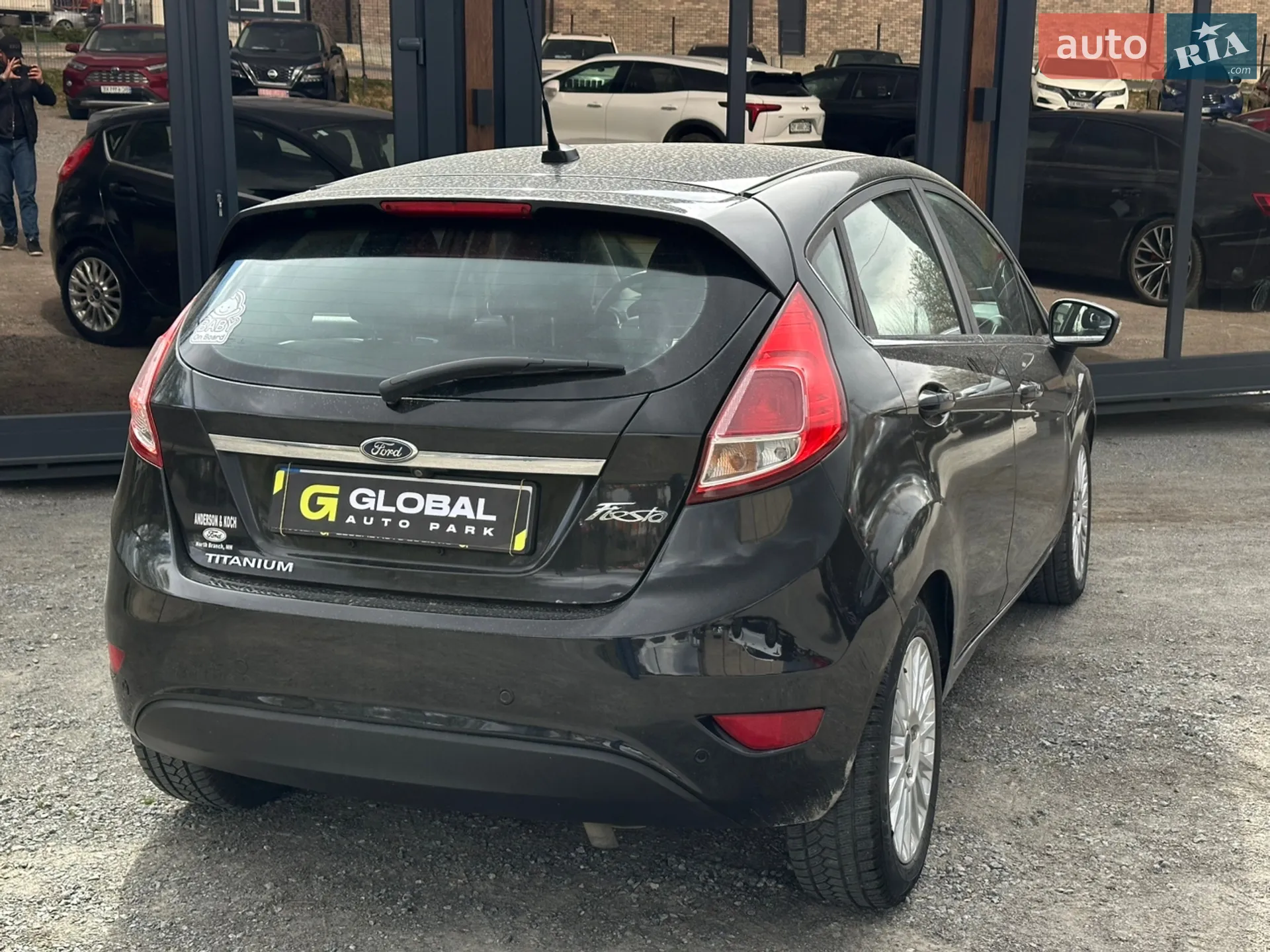 2013 Ford Fiesta - мініатюра 22