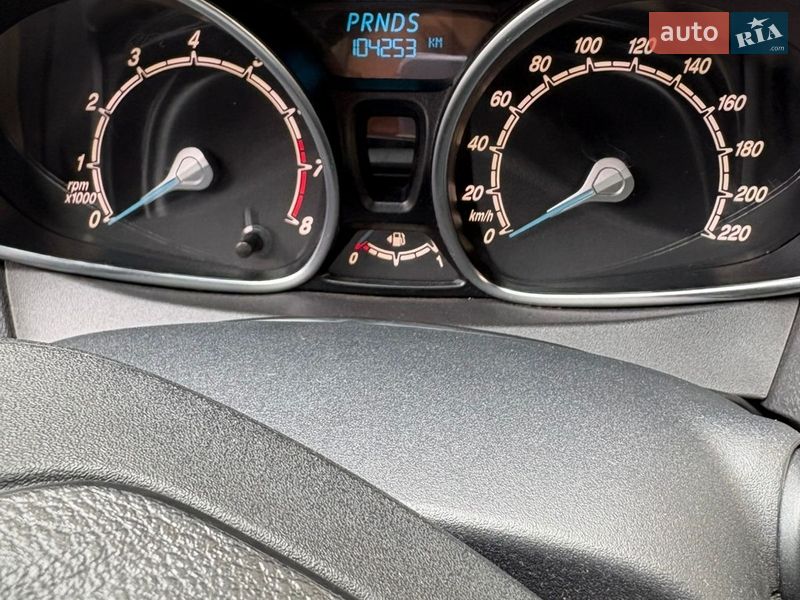 Хэтчбек Ford Fiesta 2013 в Киеве