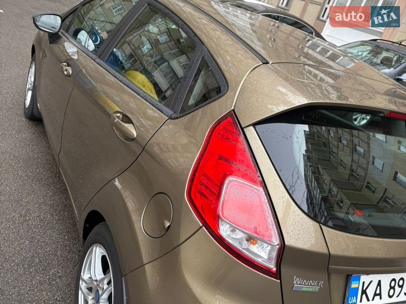 Хэтчбек Ford Fiesta 2013 в Киеве