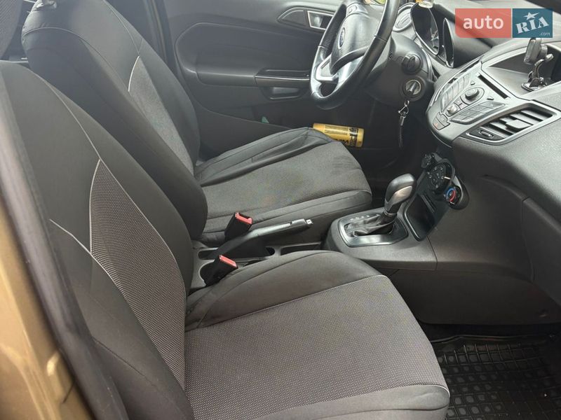 Хэтчбек Ford Fiesta 2013 в Киеве