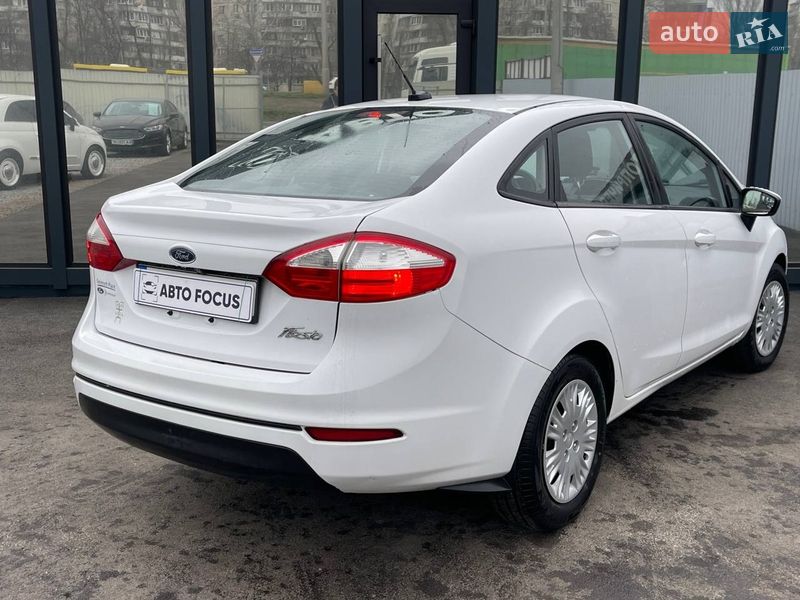 Седан Ford Fiesta 2019 в Києві