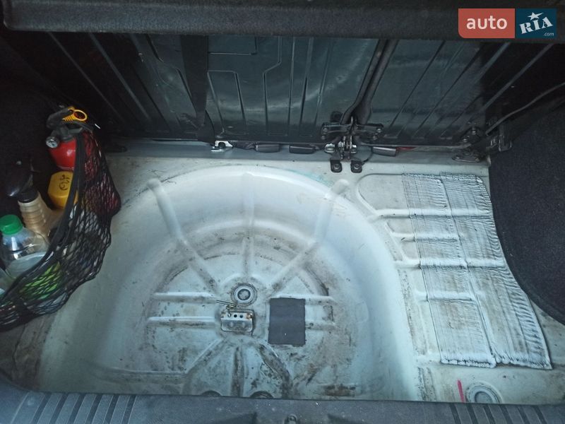 Хэтчбек Ford Fiesta 2005 в Николаеве