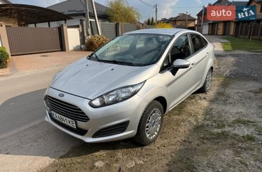 Седан Ford Fiesta 2016 в Києві