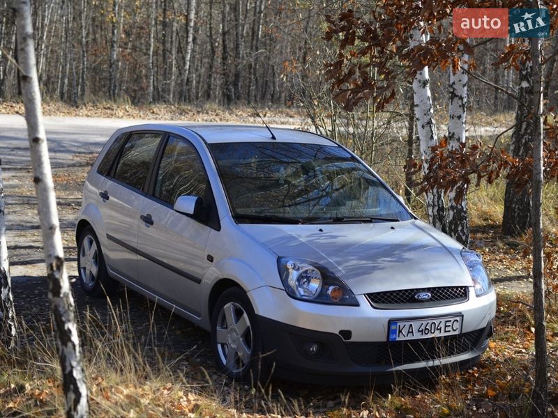 Хэтчбек Ford Fiesta 2007 в Киеве