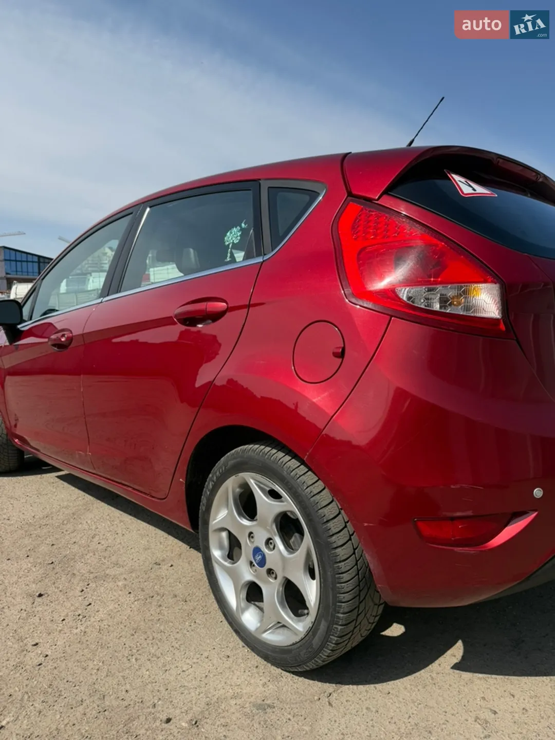 2012 Ford Fiesta - мініатюра 8