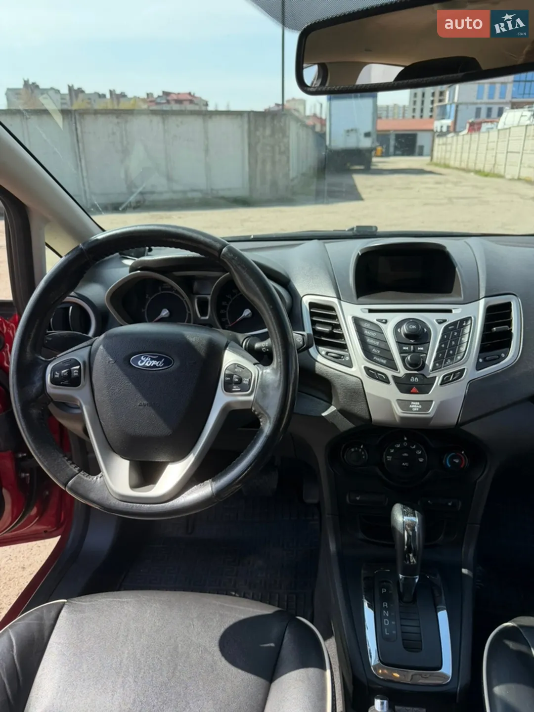 2012 Ford Fiesta - мініатюра 22