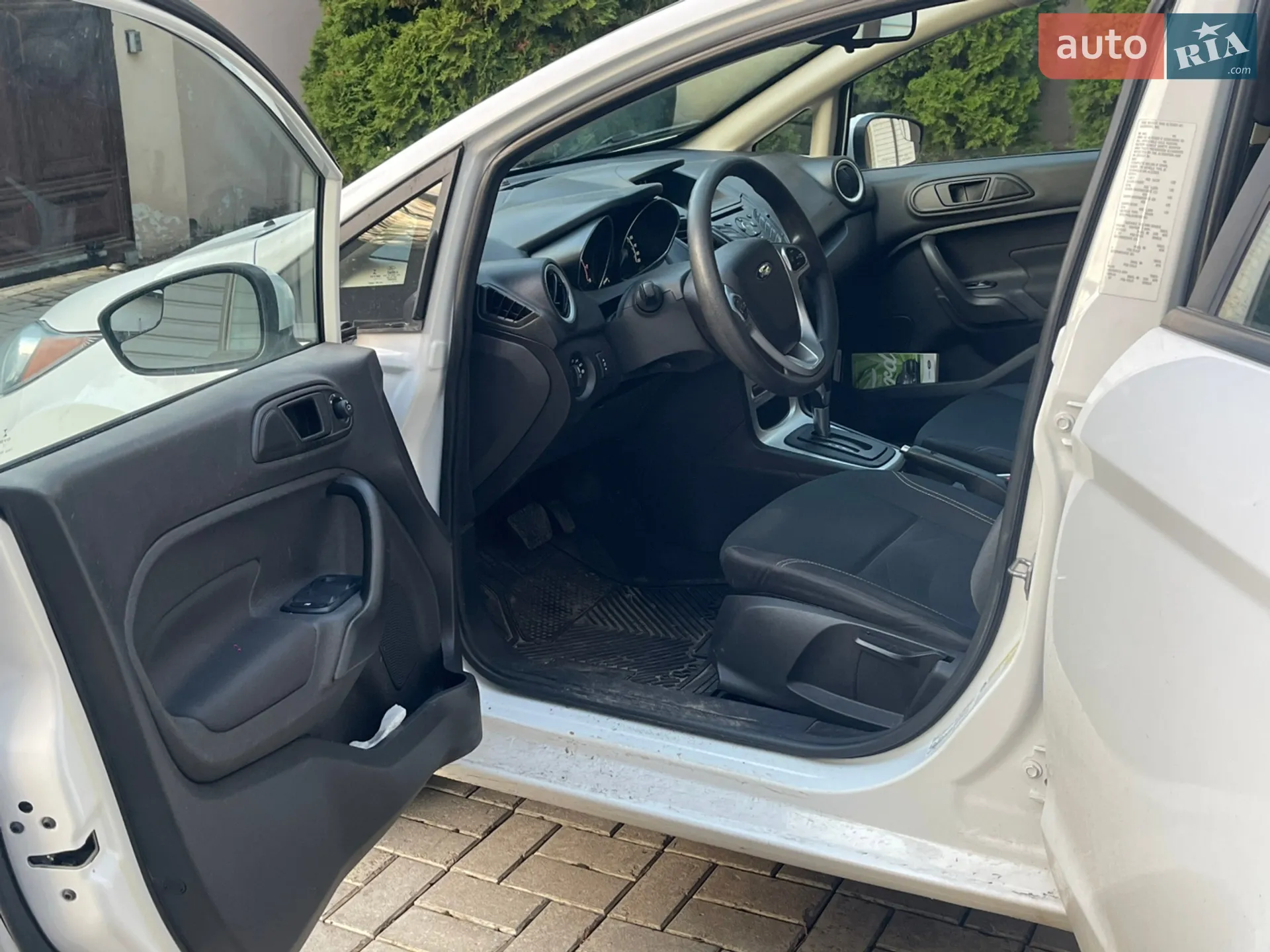 2017 Ford Fiesta - мініатюра 23