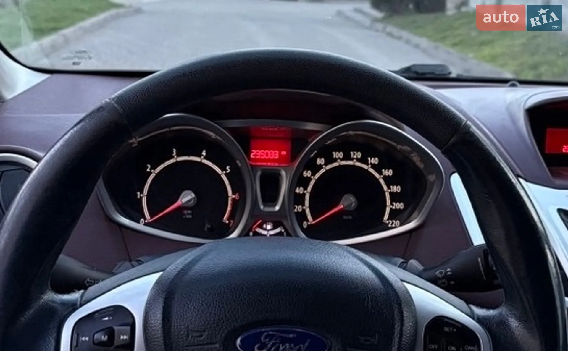 2011 Ford Fiesta - мініатюра 2