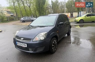 Хетчбек Ford Fiesta 2008 в Дніпрі