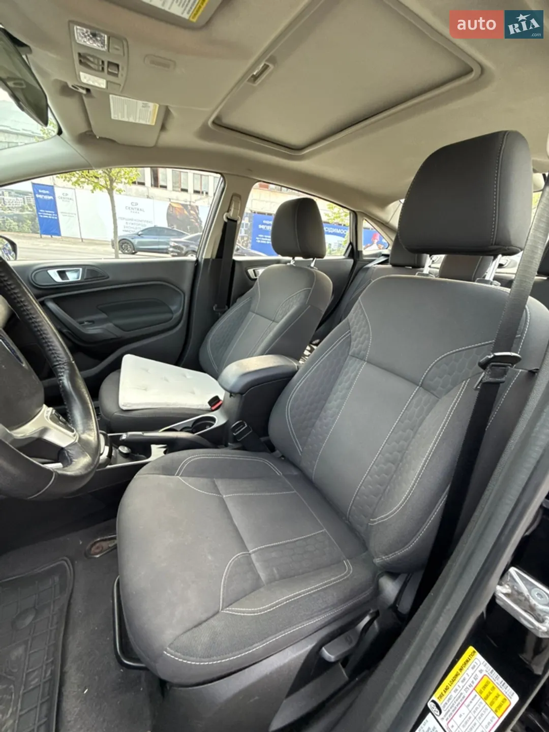 2015 Ford Fiesta - мініатюра 34