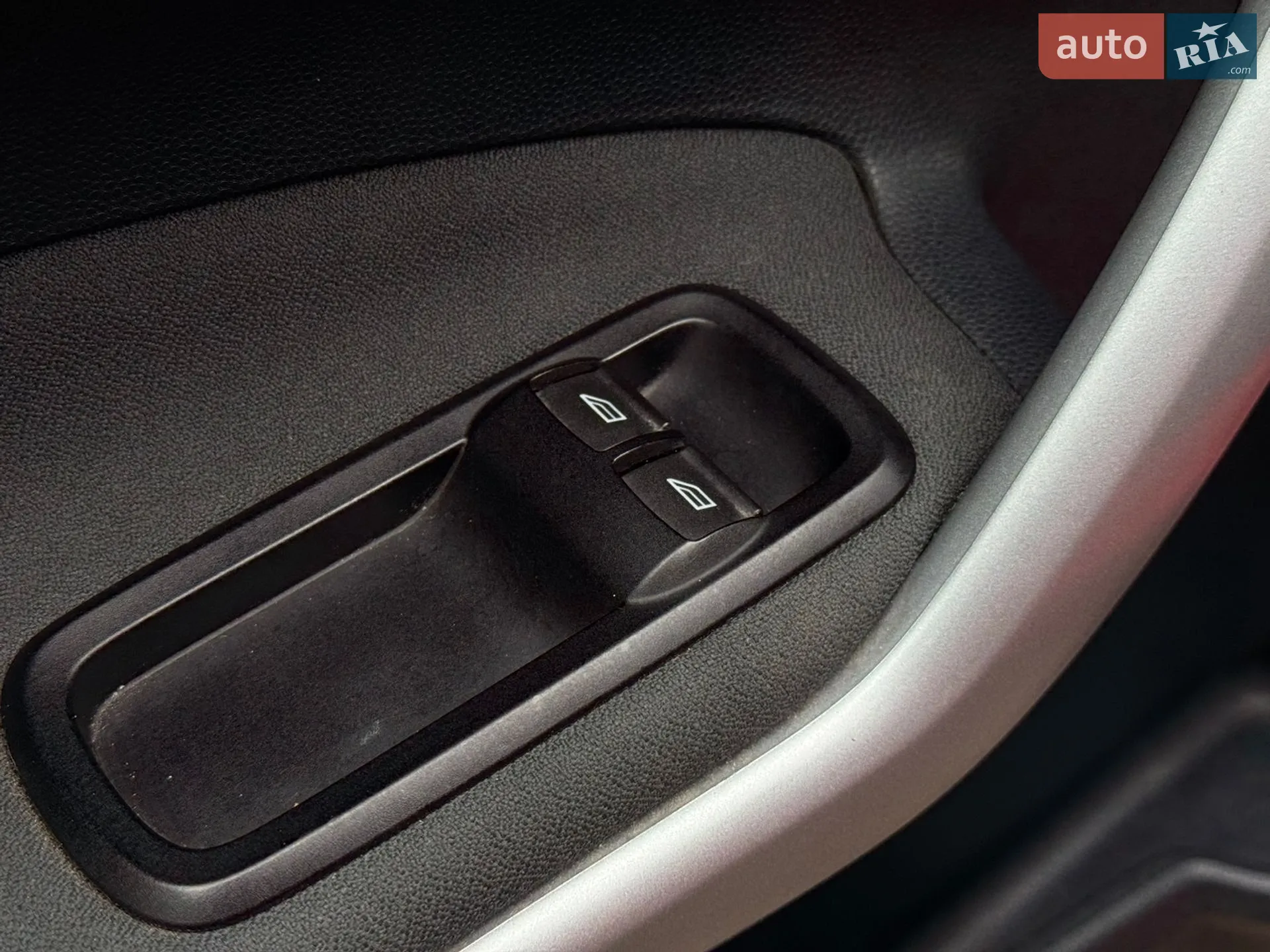 2012 Ford Fiesta - мініатюра 12