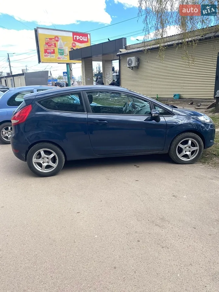 2011 Ford Fiesta - мініатюра 10