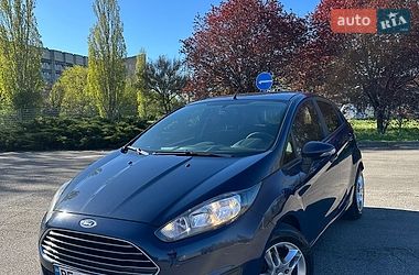 Хетчбек Ford Fiesta 2015 в Миколаєві