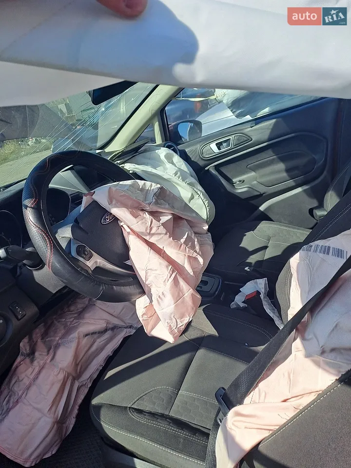 2016 Ford Fiesta - мініатюра 23