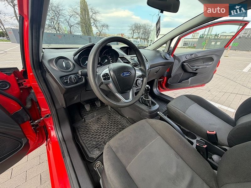 Хэтчбек Ford Fiesta 2013 в Одессе