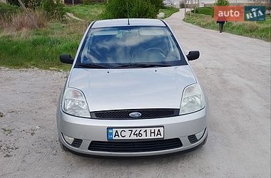 Хэтчбек Ford Fiesta 2004 в Запорожье