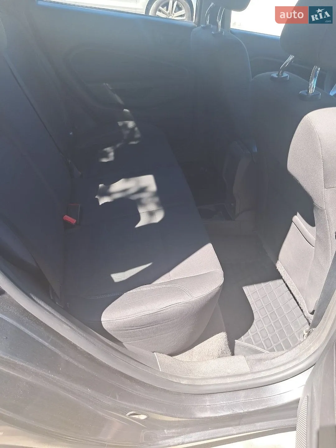 2017 Ford Fiesta - мініатюра 9