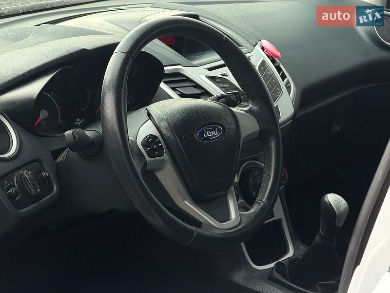 Хетчбек Ford Fiesta 2012 в Вінниці