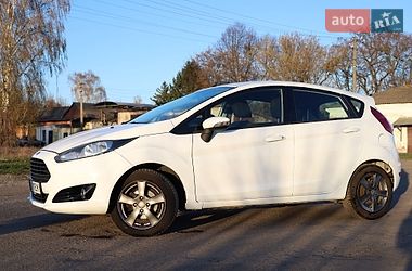 Хетчбек Ford Fiesta 2015 в Києві