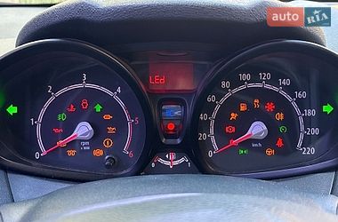 Хэтчбек Ford Fiesta 2012 в Днепре