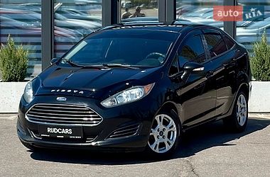 Седан Ford Fiesta 2014 в Кременчуге