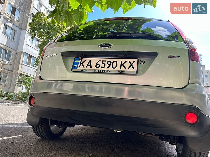 Хетчбек Ford Fiesta 2006 в Києві