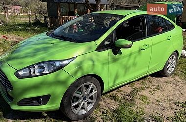 Седан Ford Fiesta 2014 в Чернигове