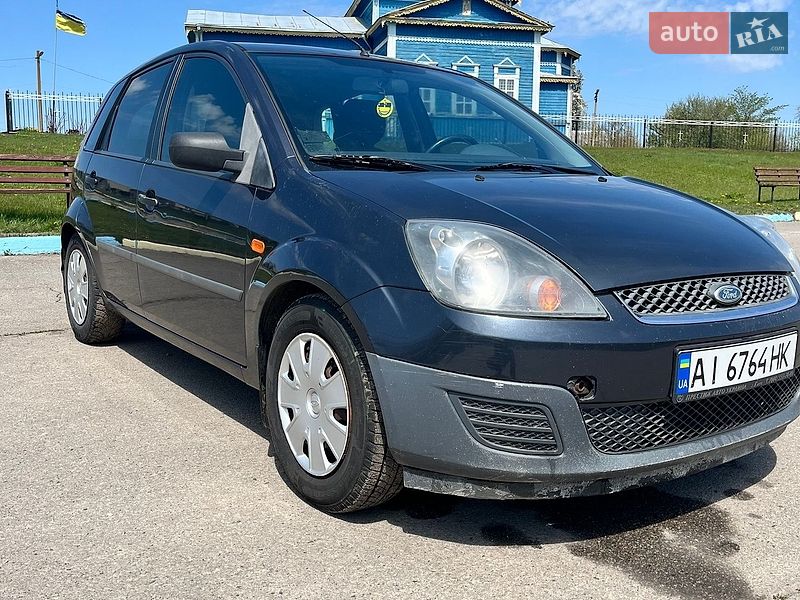 Хэтчбек Ford Fiesta 2007 в Ставище