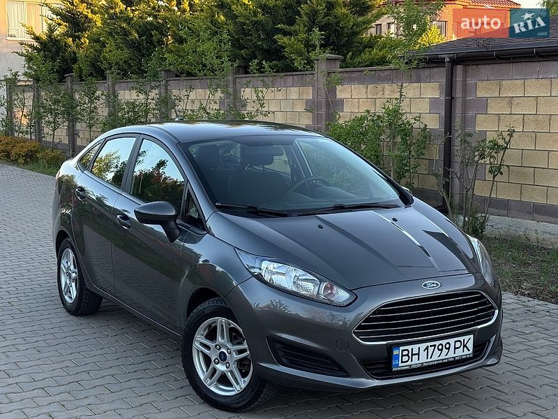 Седан Ford Fiesta 2019 в Одессе