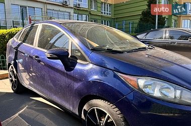 Седан Ford Fiesta 2016 в Крюківщині