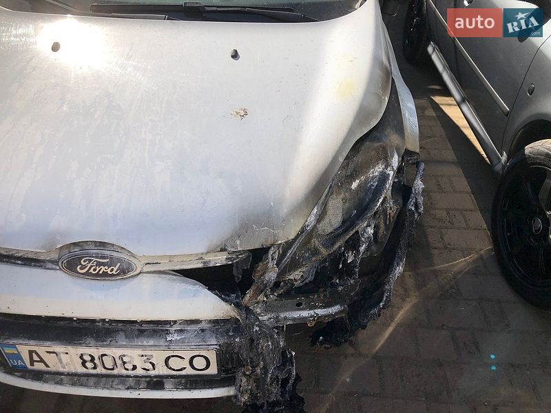 Хэтчбек Ford Fiesta 2012 в Ивано-Франковске
