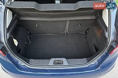 Хэтчбек Ford Fiesta 2014 в Остроге