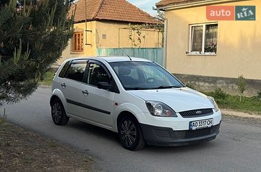 Хэтчбек Ford Fiesta 2007 в Мукачево