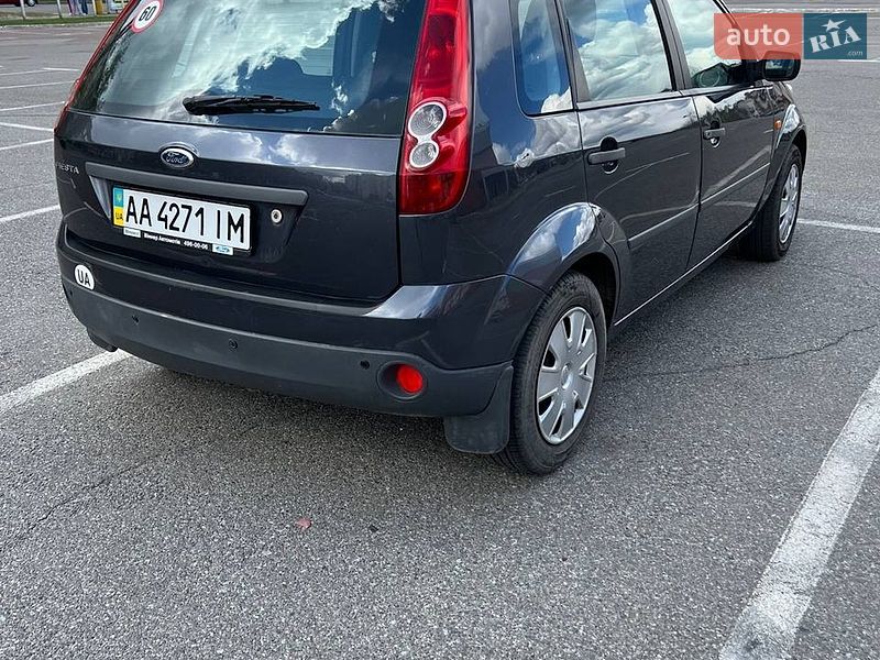 Хэтчбек Ford Fiesta 2007 в Киеве