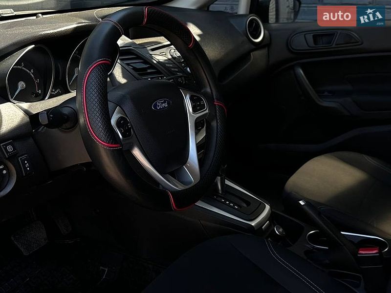Седан Ford Fiesta 2017 в Миколаєві