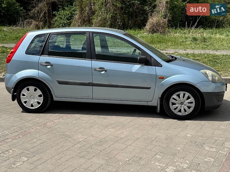 Хетчбек Ford Fiesta 2006 в Львові