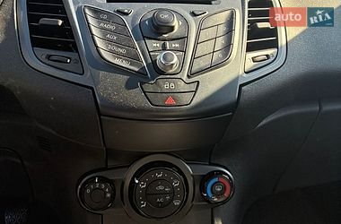 Хетчбек Ford Fiesta 2013 в Ковелі