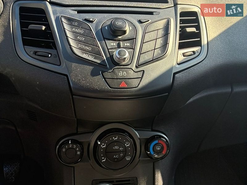 Хетчбек Ford Fiesta 2013 в Ковелі