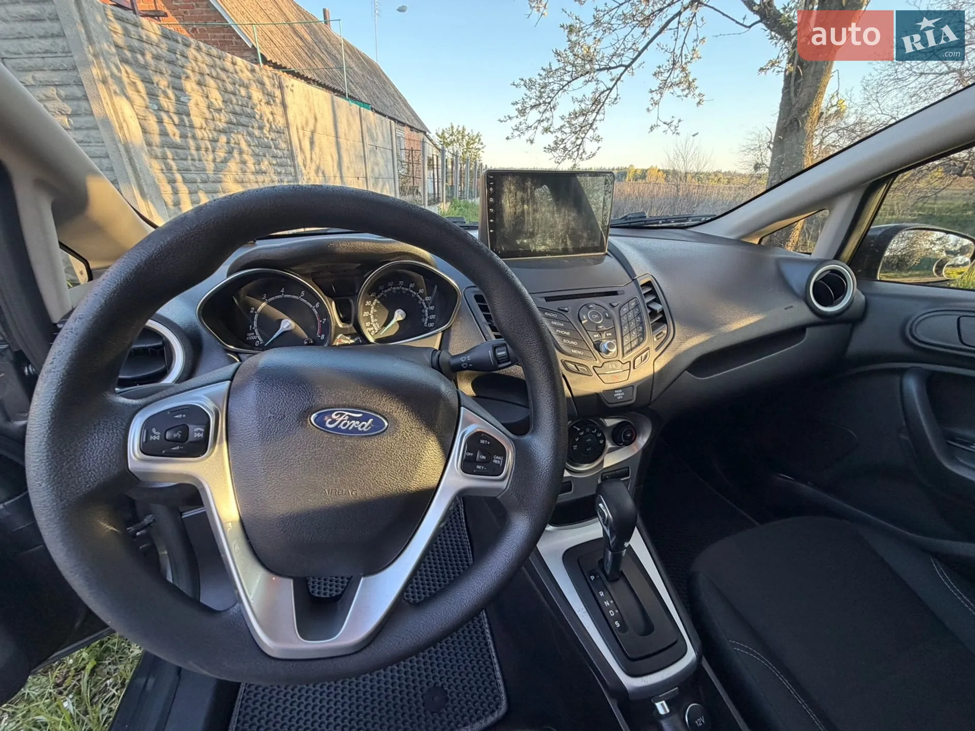 2017 Ford Fiesta - мініатюра 15