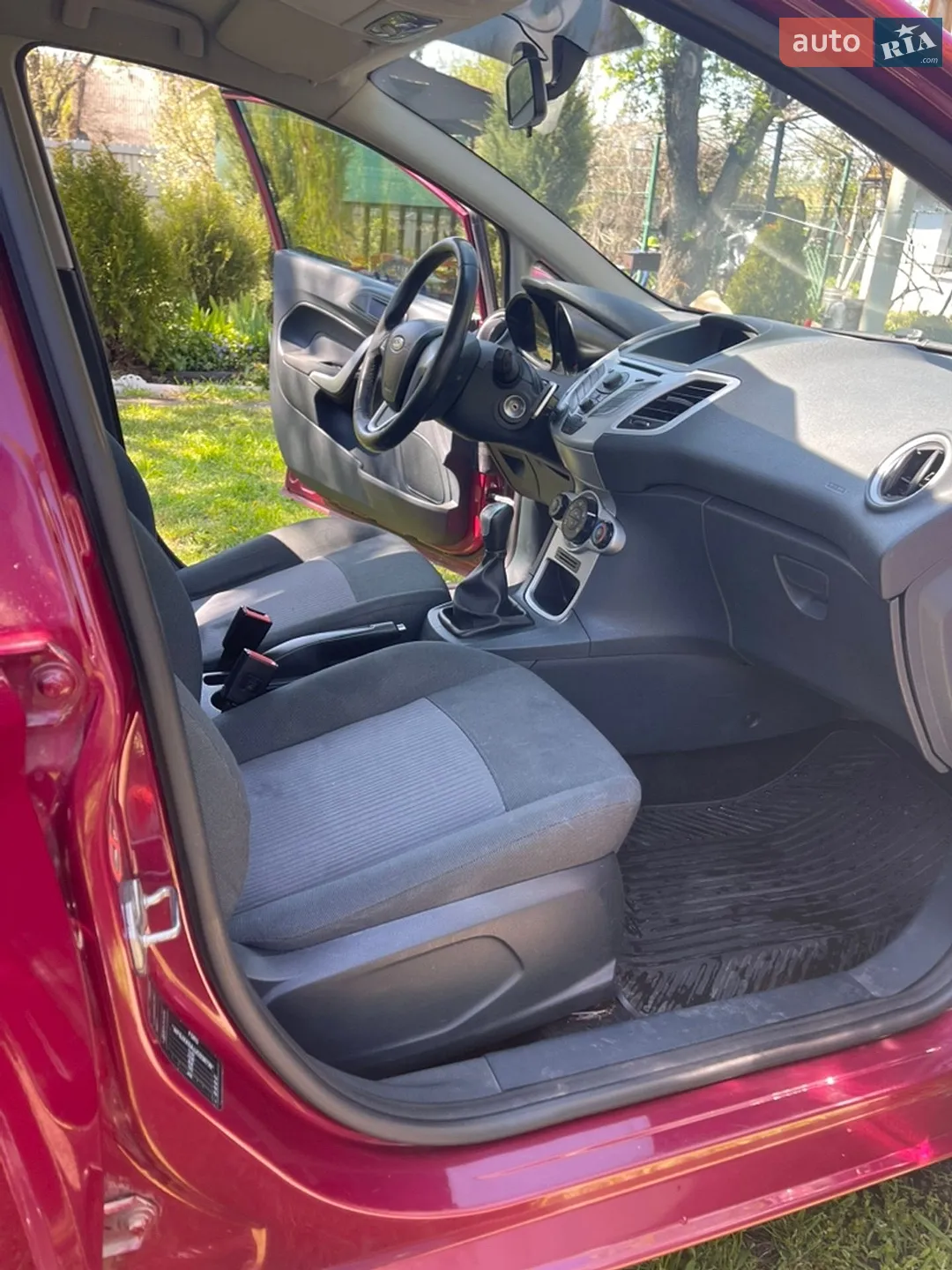 2012 Ford Fiesta - мініатюра 2