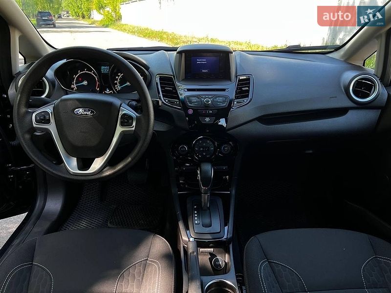 Седан Ford Fiesta 2017 в Києві