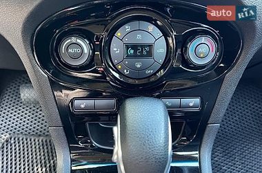 Седан Ford Fiesta 2017 в Києві