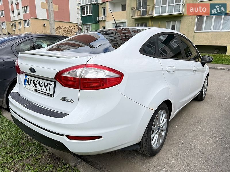 Седан Ford Fiesta 2013 в Харкові