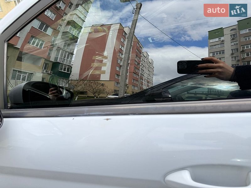 Седан Ford Fiesta 2013 в Харкові