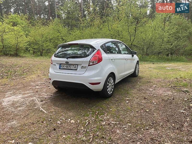 Хетчбек Ford Fiesta 2017 в Броварах