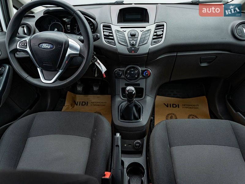 Хэтчбек Ford Fiesta 2014 в Киеве