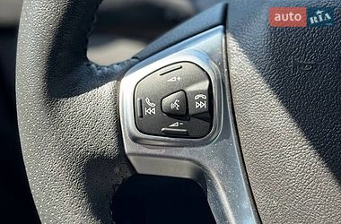 Хэтчбек Ford Fiesta 2015 в Киеве