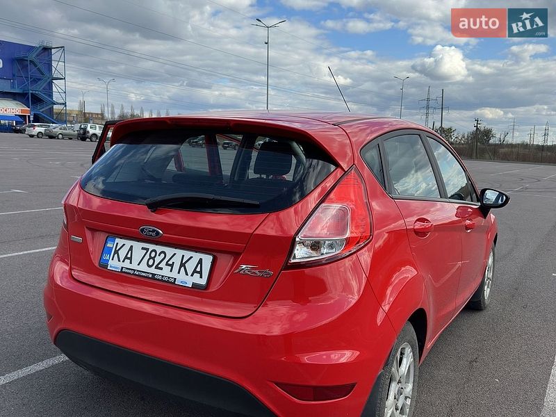 Хэтчбек Ford Fiesta 2016 в Ровно